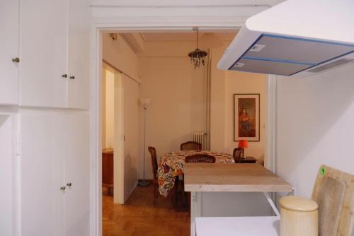 Cozy Athens Flat with Balcony