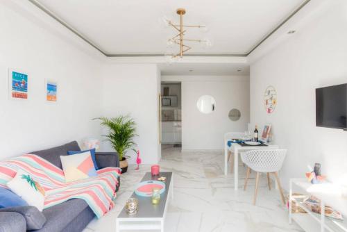 #42 Staywizus - Idyllic frame with Panoramic sea view AC & balcony
