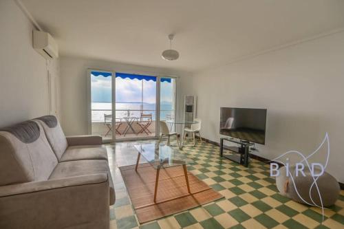Large studio on the seafront photo 9