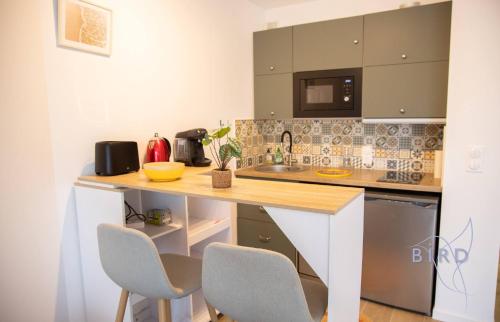 STUDIO With SWIMMING POOL in JUAN LES PINS