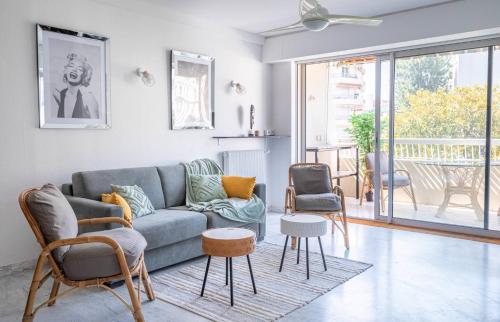 Rue d'Antibes Cannes Bright apartment with terrace
