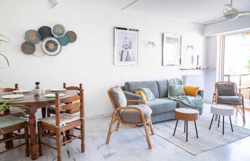 Rue d'Antibes Cannes Bright apartment with terrace