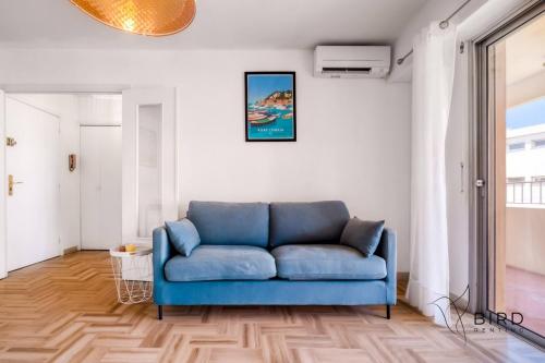 Nice 1BR w Terrace & Parking