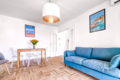 Nice 1BR w Terrace & Parking