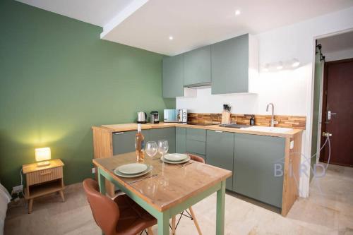 Lovely renovated studio in the heart of Cannes