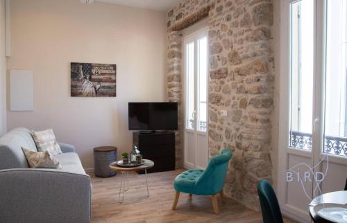 Bright 1BR in the Heart of Old Antibes Place Nationale
