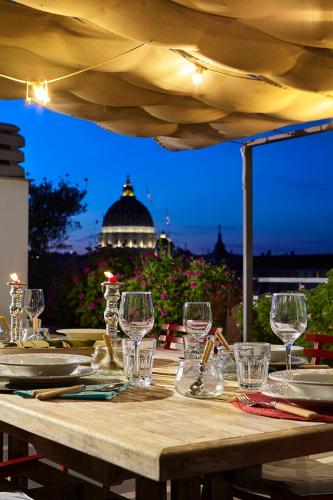 Delmirani's Book Apartments - Vatican View photo 187