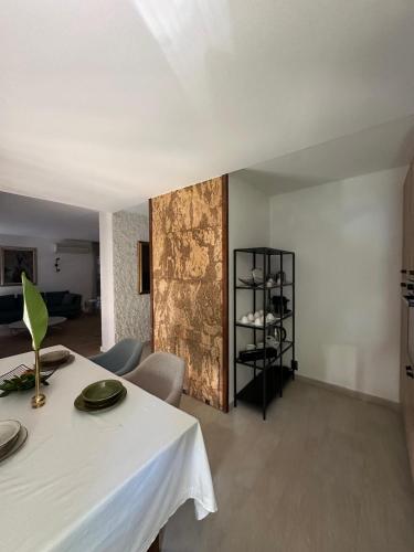 Studio 21
