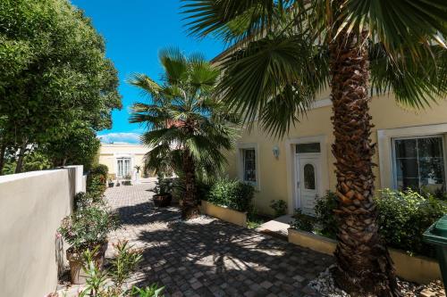 Guesthouse Villa Maggie by Adex travel