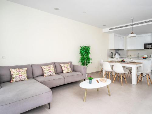 Apartment Mañanas Felices III by Interhome
