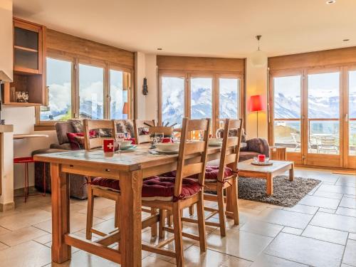 Apartment Domaine des Reines B1 by Interhome