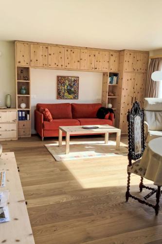 Apartment Panorama - Chesa Roseg ÖV inklusive by Interhome