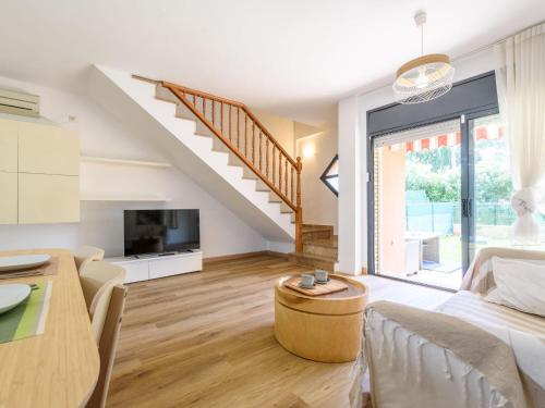 Apartment Tramuntana II by Interhome