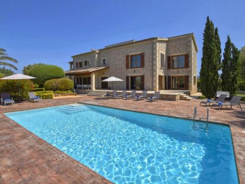 Holiday Home Villa mit Garten- Grill und Terrasse by Interhome