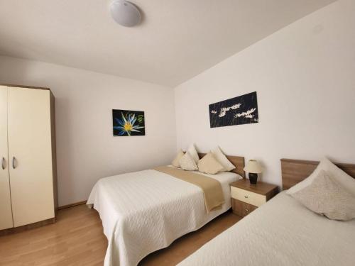 Apartment VILLA JELICA by Interhome