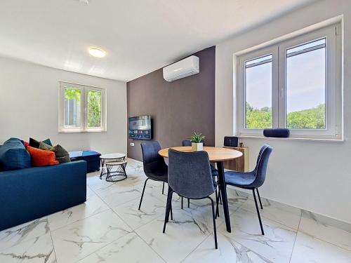 Holiday Home Aurora by Interhome