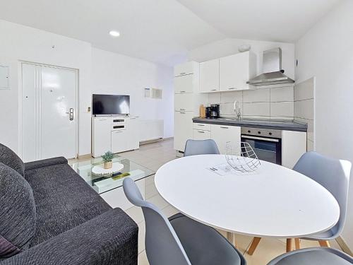Apartment Mary & Klara-2 by Interhome