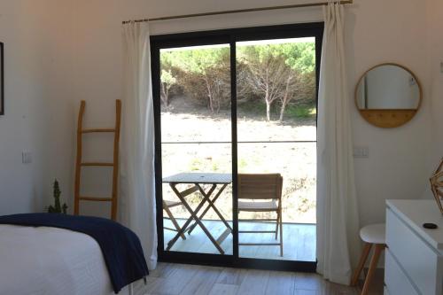 YOLO - Ocean and Nature Shelter