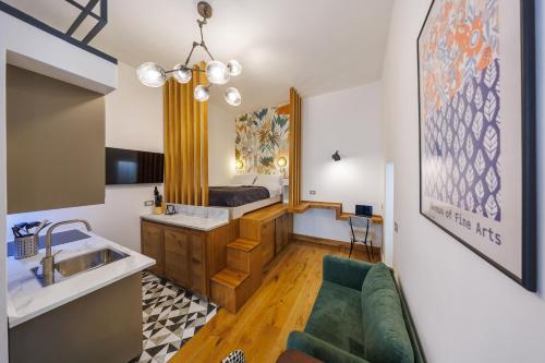 The Tiny House on Toledo - Spanish Quarters - By HouseinNaples