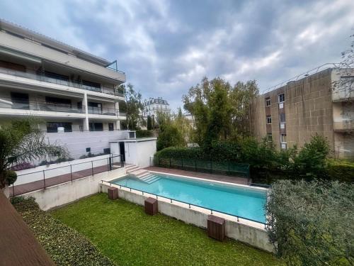 Beautiful apartment with pool in Cannes