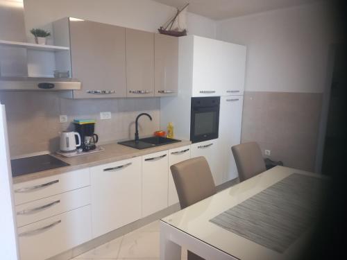NAVIS San Terase Haus
