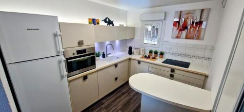LE DOMAINE DU GOLFE, Vue Exceptionnelle, Standing, 2 parkings, Climatisation, Piscine, Tennis