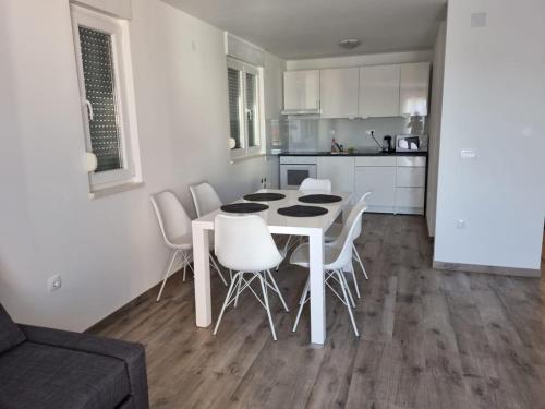 Duplex Apartment Drazana