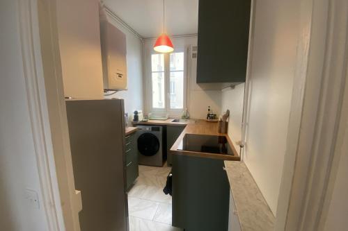Bright 47m near Montparnasse & Metro 13