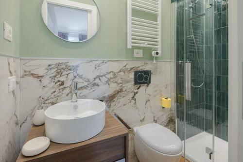 Elegant and bright apartment Laura I