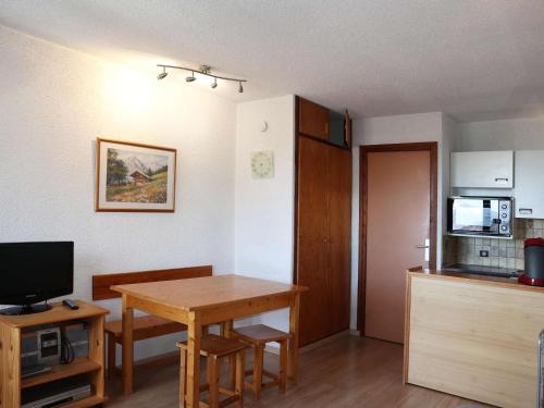 Studio 4 pers au cœur des Orres 1650, accès direct pistes et commerces - FR-1-322-557