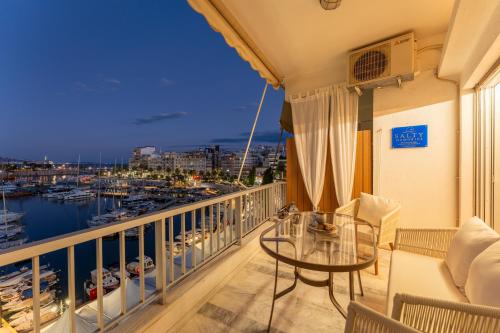 Salty Memories Marina Zeas, Piraeus Panoramic View Balcony