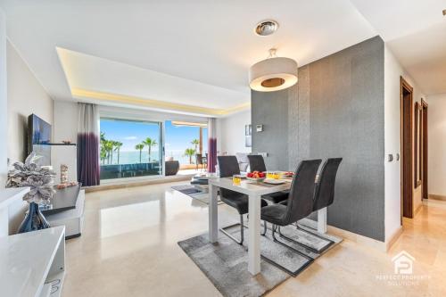 Horizon Beach Frontline 2BR with Terrace & Garage