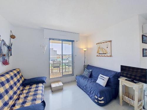 Apartment Les Pieds dans l'eau-2 by Interhome