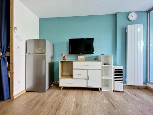 Studio Les Floralies II-17 by Interhome