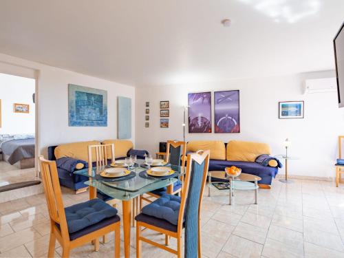 Apartment Villa Botrel by Interhome