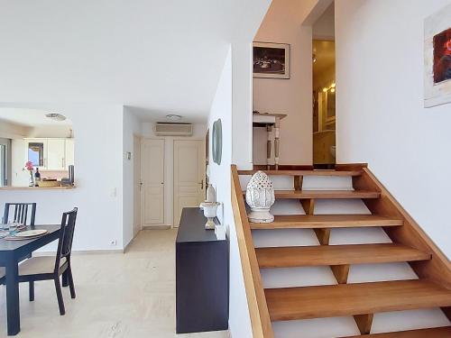 Apartment Le Palais de la Mer-4 by Interhome