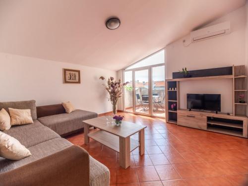 Apartment Kristalis by Interhome