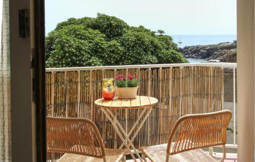 Stunning Apartment In Sete With Wifi