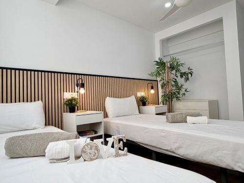 Peaceful Premium by the Sea by TuriVida