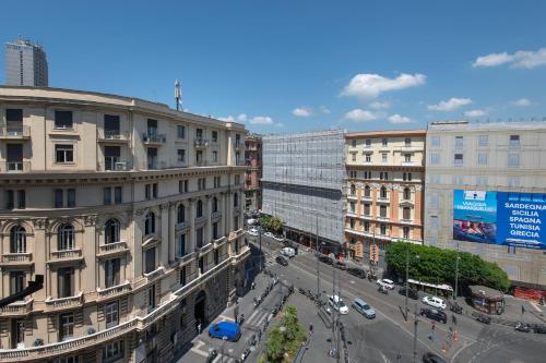 Naples Plaza Downtown