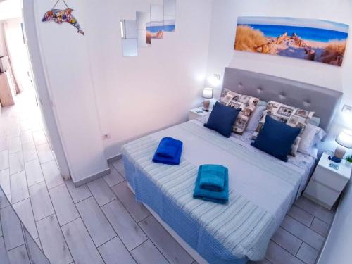 Costa Adeje Playa del Duque poolside apartment