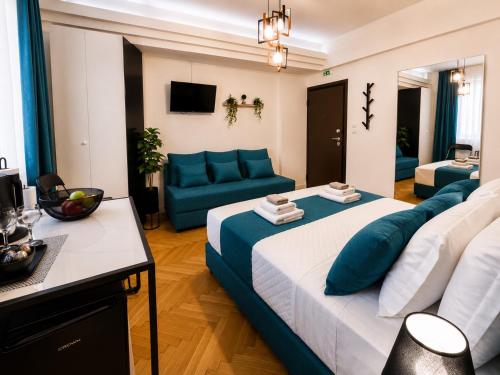 Infinity - Elyseon Suites Ermou