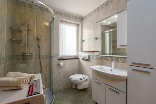 Apartments with parking space Rozac, Umag - 27272