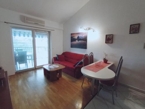 Apartments with parking space Umag - 27475