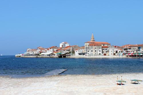 Apartments with parking space Umag - 27476