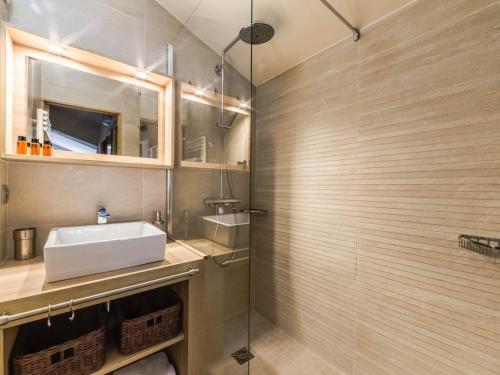 Appartement rénové, ski aux pieds, vue - 5 pers.