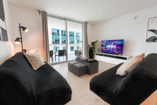 4 bed full condo in Miami with skyline & sea view photo 15