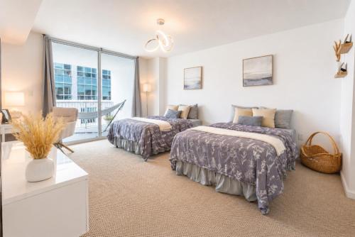 4 bed full condo in Miami with skyline & sea view photo 9