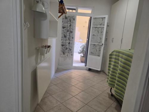 Le Soléna appartement climatisé au rez-de-chaussée dans le Vieux Menton