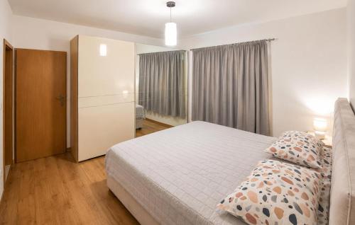 Beautiful Apartment In Vodice With Wifi